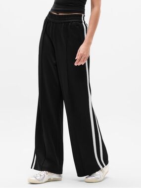 Athleta Tempo Mid Rise Wide Leg Track Pant